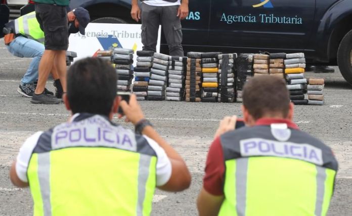 Spanish authorities seized 1200Kg of cocaine in a sailing vessel heading to Galicia