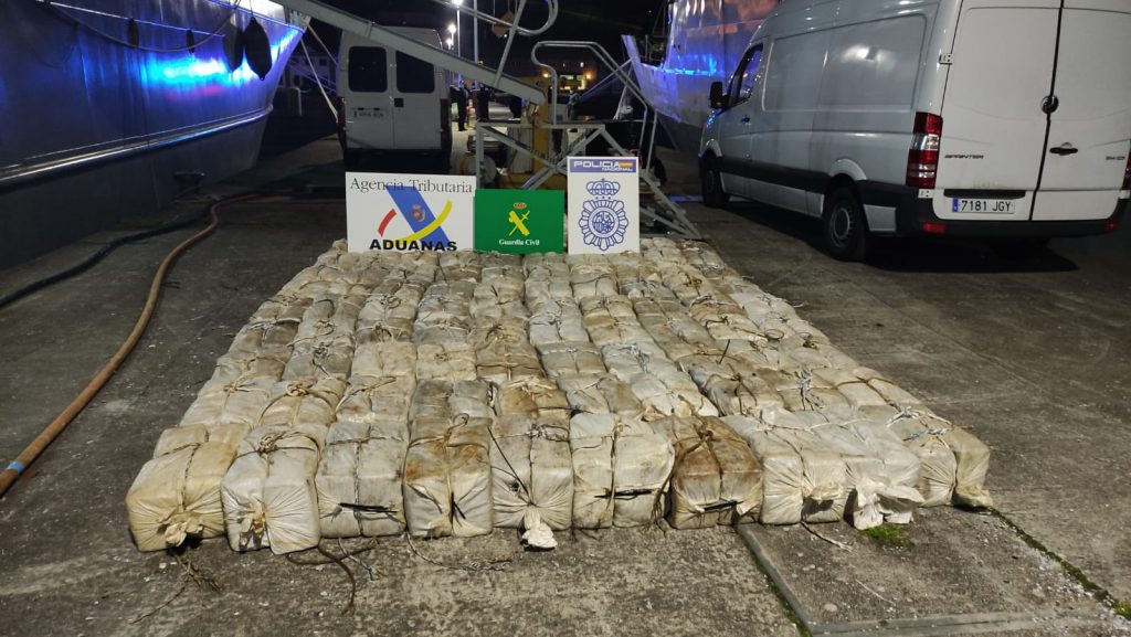 MAOC-N supports the seizure of 3 tons of cocaine by Spanish authorities.