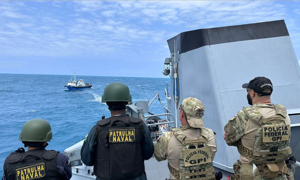 Joint operation between the Brazilian Federal Police and the Brazilian Navy seizes 3.6 tonnes of cocaine in the Atlantic
